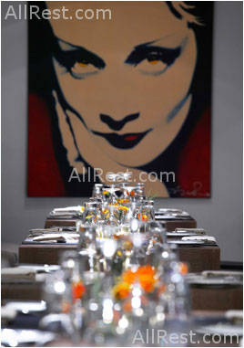 Life Gallery 19